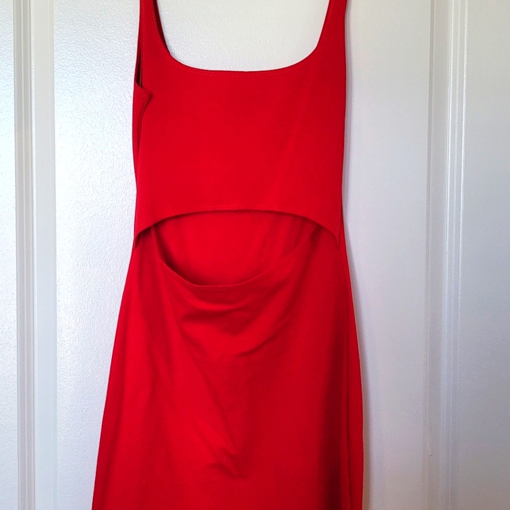 NEW WITHOUT TAGS Firetruck Red Bodycon Mini Cocktail Dress with Front Cutout